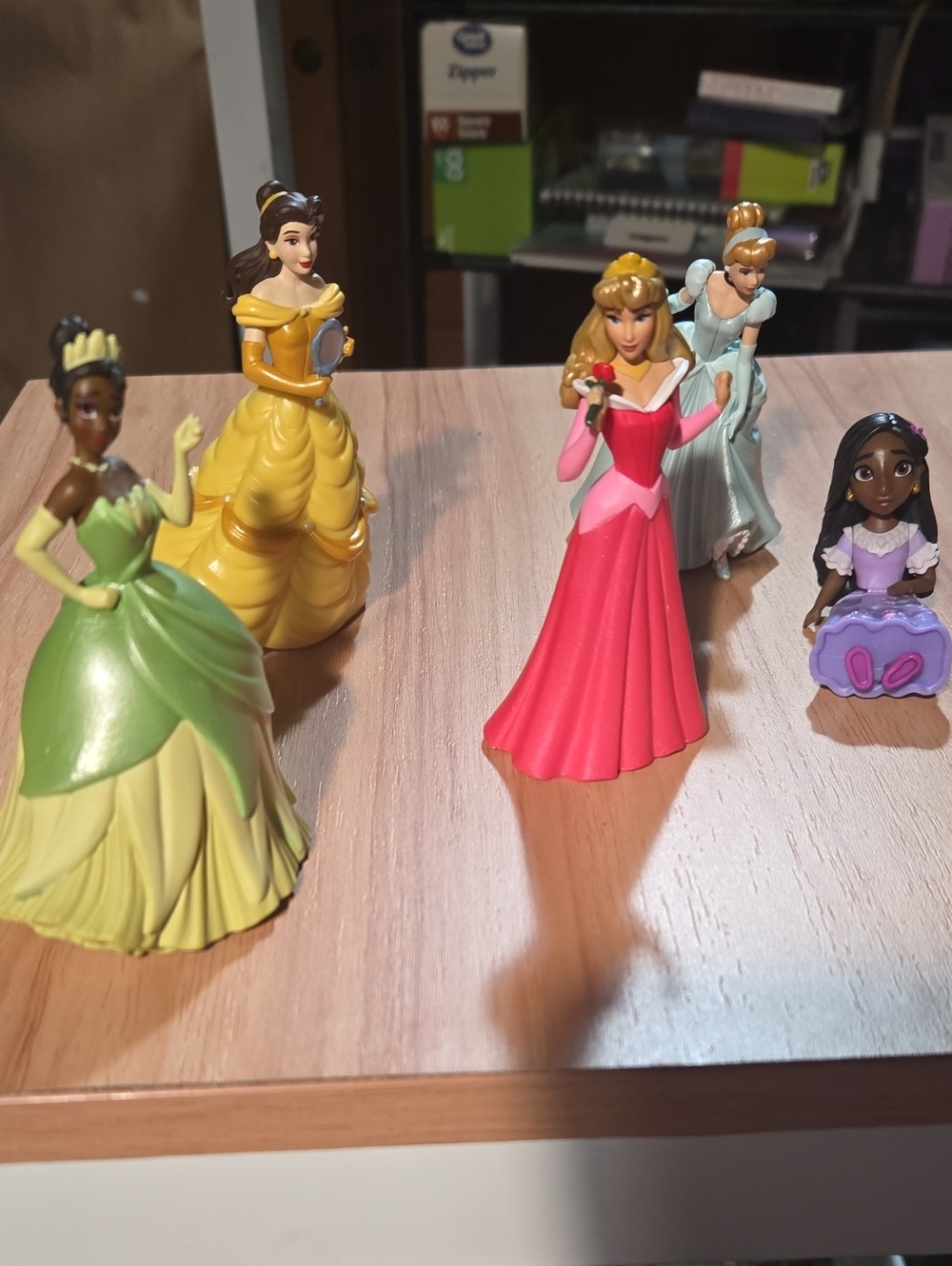 Disney Mini Princess Figurines - Green, Yellow, Purple, White, Red Dresses